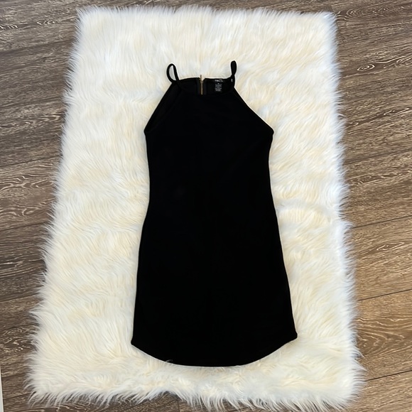 little black dress rue 21 Mini Louisa Dress in Black 4/5